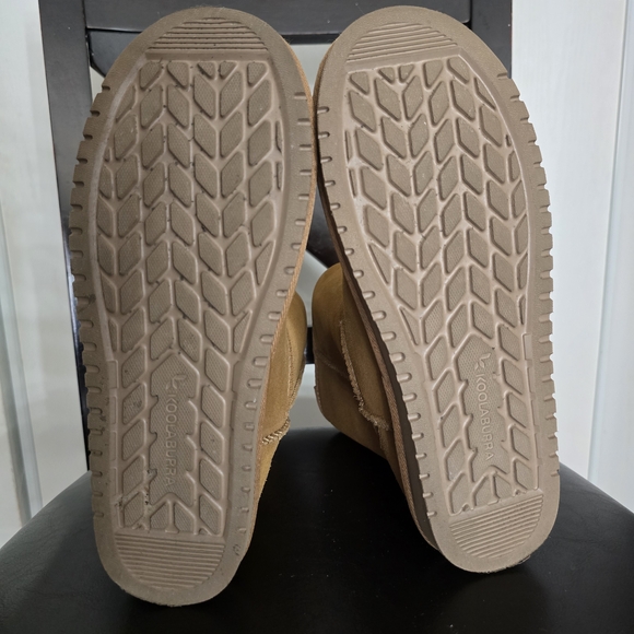 Koolaburra By UGG Beige Shearling Boots - Picture 6 of 7